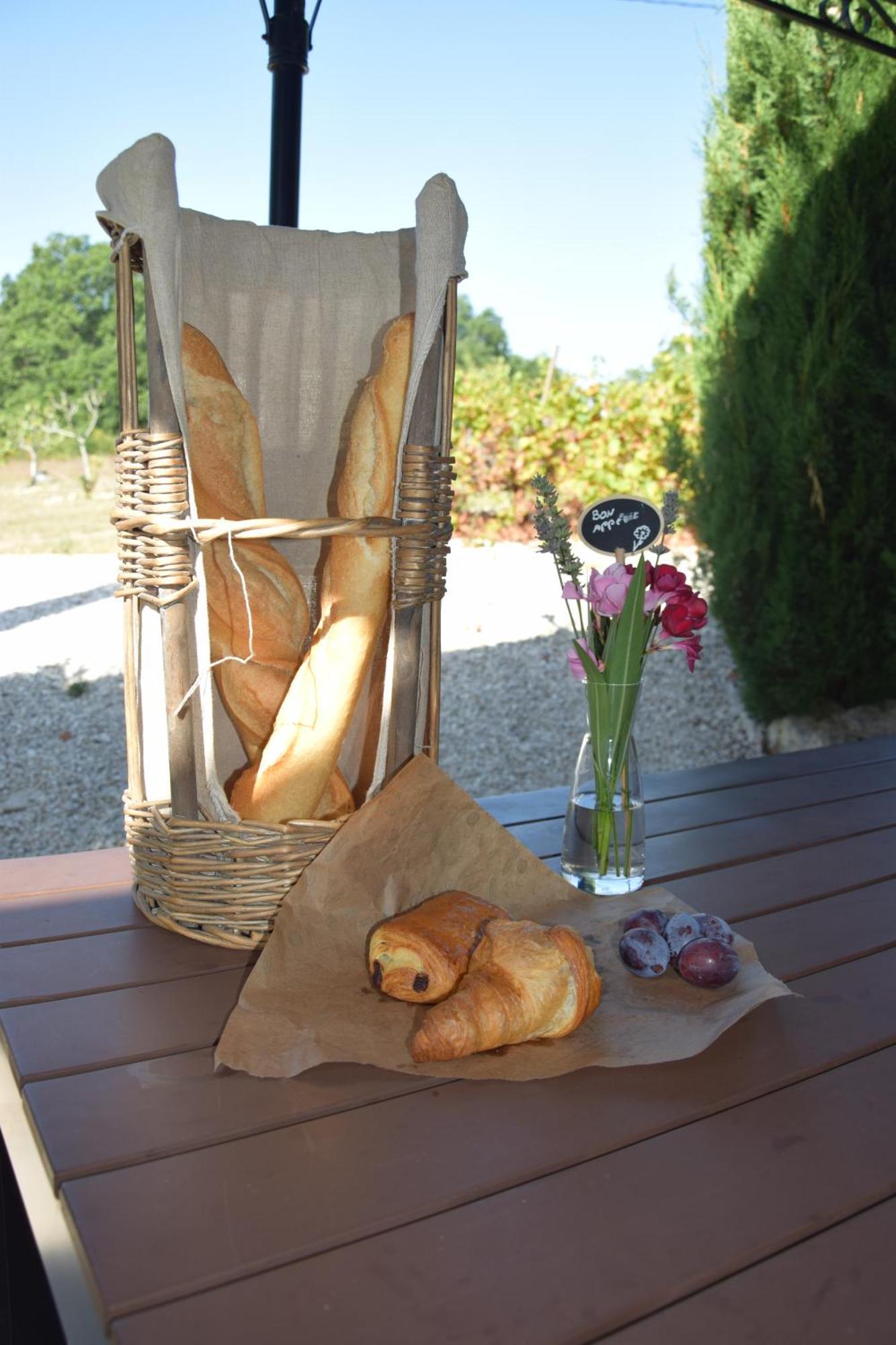 La Nouvelle Vie En Quercy Bed & Breakfast Montaigu-de-Quercy ภายนอก รูปภาพ
