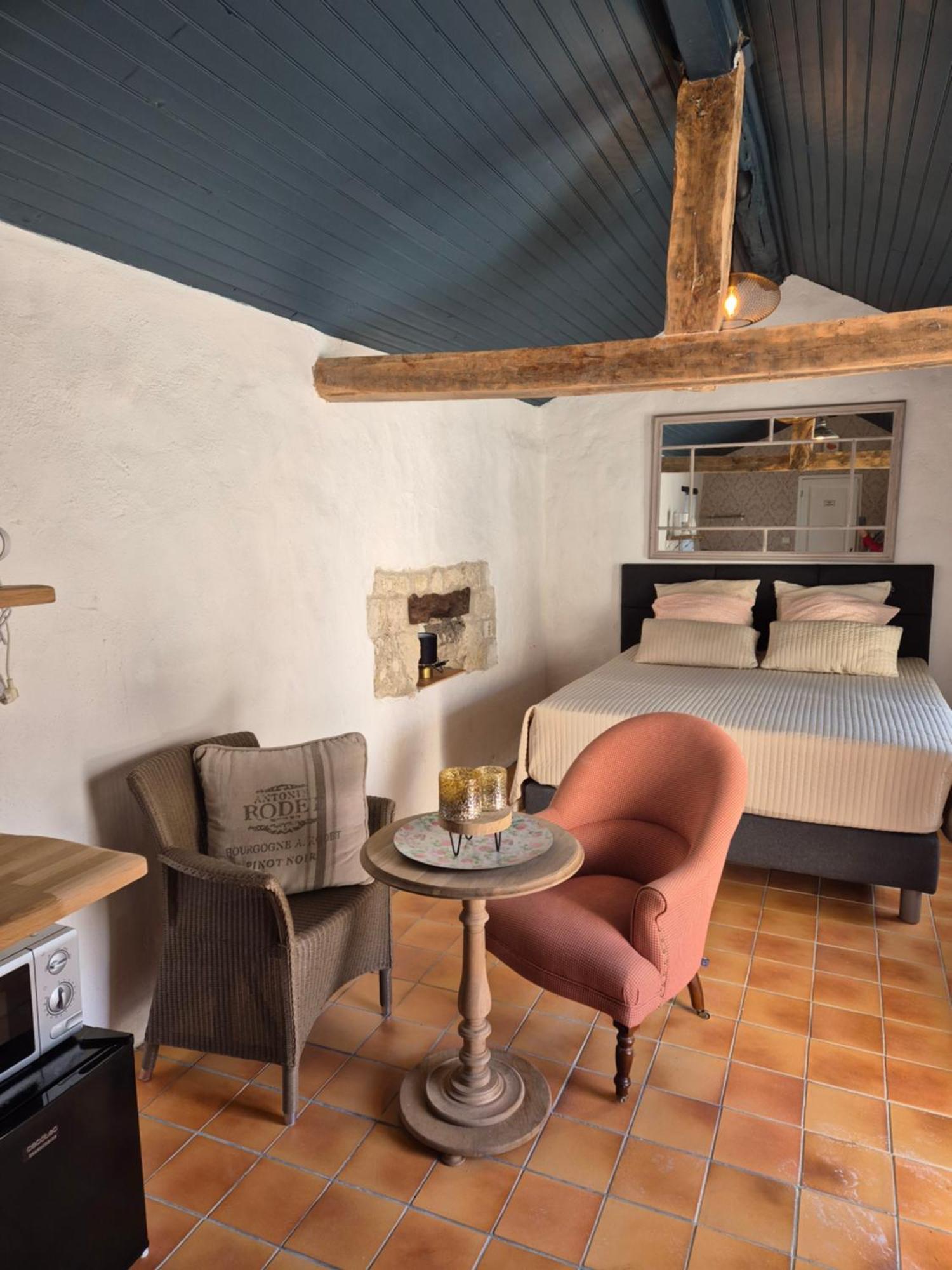 La Nouvelle Vie En Quercy Bed & Breakfast Montaigu-de-Quercy ภายนอก รูปภาพ